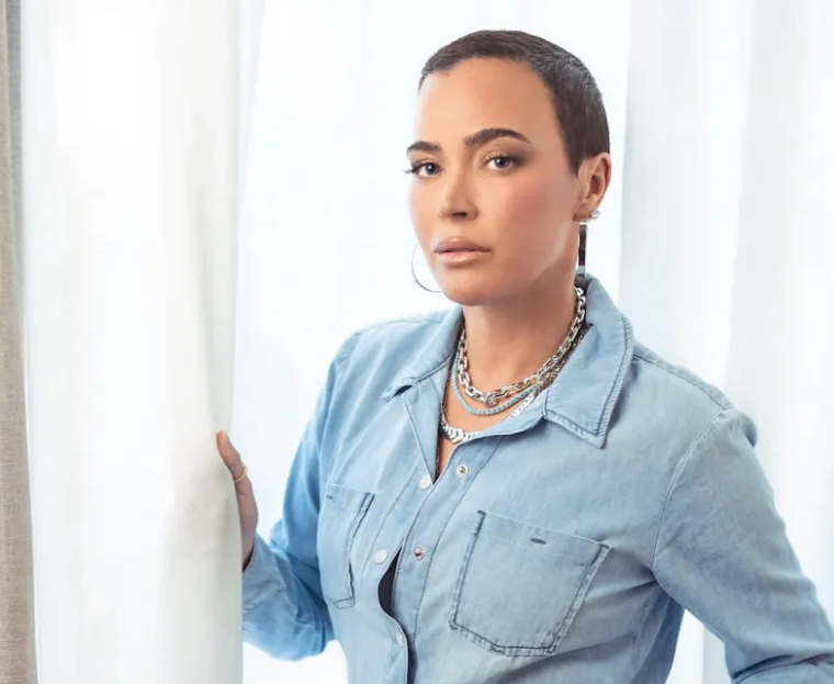 Teddi Mellencamp Opens Up About Feeling “Hopeless” During Covid-19 Amid Stage 4 Cancer Battle 7 Teddi Mellencamp Opens Up About Her Stage 4 Cancer Battle and the Struggles of Writing a Will