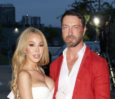 Lisa Hochstein Slams Ex Lenny for Building a "Too Small, Non-Waterfront" Home in Fiery Legal Complaint 7 Lisa Hochstein Sets the Record Straight on Jody’s ‘Shady’ AC Break in RHOM Premiere