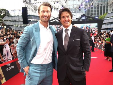 SEOUL, SOUTH KOREA - JUNE 19: Glen Powell and Tom Cruise attend the Korea Red Carpet for "Top Gun: Maverick" at Lotte World on June 19, 2022 in Seoul, South Korea. (Photo by Chung Sung-Jun/Getty Images)