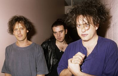 AUSTRALIA - AUGUST 01: Photo of Robert SMITH and Simon GALLUP and Perry BAMONTE and CURE; L-R: Perry Bamonte, Simon Gallup, Robert Smith - posed (Photo by Bob King/Redferns)