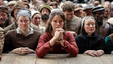 Jessie Buckley in Hamnet