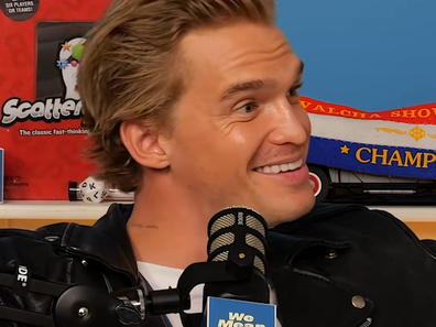 Cody Simpson single fan interaction