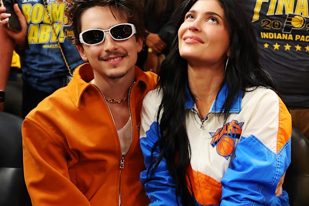 INDIANAPOLIS, INDIANA - MAY 31: Timothee Chalamet and Kylie Jenner attend Game Six of the Eastern Conference Finals of the 2025 NBA Playoffs between the New York Knicks and the Indiana Pacers at Gainbridge Fieldhouse on May 31, 2025 in Indianapolis, Indiana. NOTE TO USER: User expressly acknowledges and agrees that, by downloading and or using this photograph, User is consenting to the terms and conditions of the Getty Images License Agreement. (Photo by Gregory Shamus/Getty Images)
